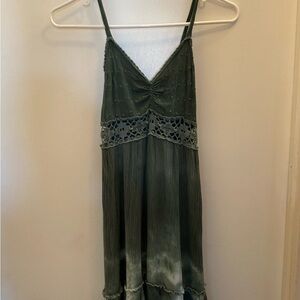 Green Sleeveless Dress with Lace Detail